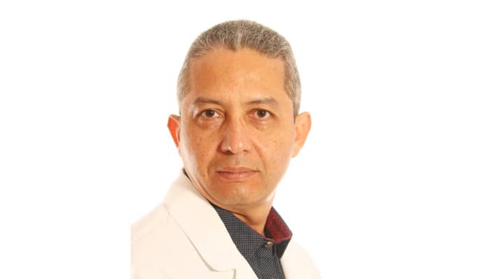 neurocirujano Dr. Sanchez Peña